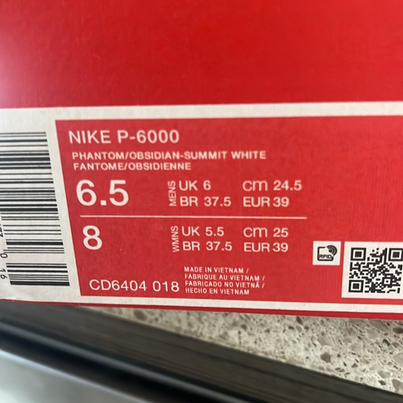 New in box p6000 Nike - Picture 4 of 4